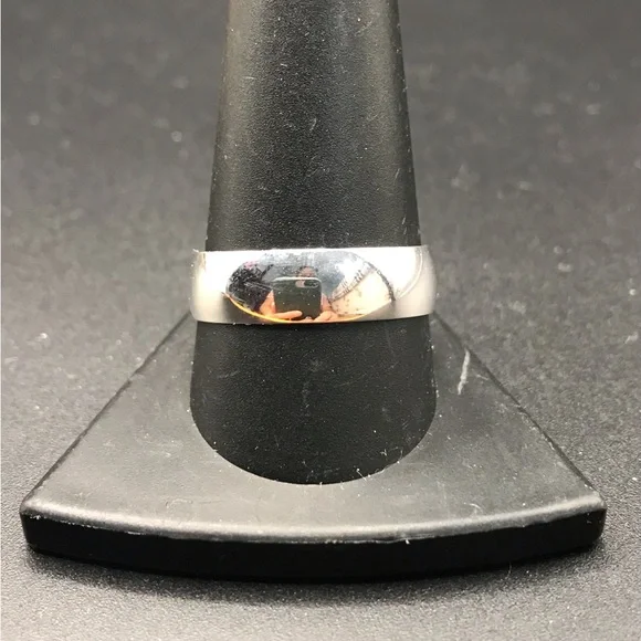 925 Sterling Silver wedding Band Ring size 10 - Picture 4 of 13